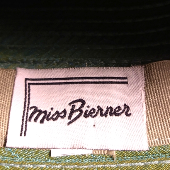 AUGUST SILK BLEND SHELL(XL) & MS. BIERNER CLOCHE HAT SET